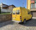 Желтый Мерседес Sprinter, объемом двигателя 2.1 л и пробегом 445 тыс. км за 7500 $, фото 4 на Automoto.ua