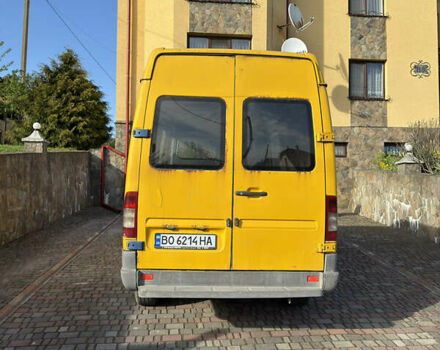 Желтый Мерседес Sprinter, объемом двигателя 2.1 л и пробегом 445 тыс. км за 7500 $, фото 5 на Automoto.ua