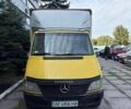 Желтый Мерседес Sprinter, объемом двигателя 2.5 л и пробегом 836 тыс. км за 9000 $, фото 1 на Automoto.ua