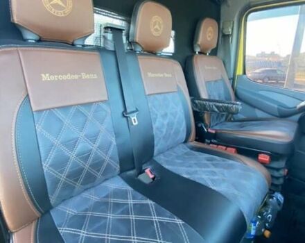 Желтый Мерседес Sprinter, объемом двигателя 2.69 л и пробегом 580 тыс. км за 7400 $, фото 5 на Automoto.ua