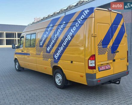 Желтый Мерседес Sprinter, объемом двигателя 2.7 л и пробегом 400 тыс. км за 18200 $, фото 4 на Automoto.ua