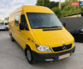 Желтый Мерседес Sprinter, объемом двигателя 2.2 л и пробегом 335 тыс. км за 12300 $, фото 1 на Automoto.ua