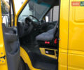 Желтый Мерседес Sprinter, объемом двигателя 2.2 л и пробегом 335 тыс. км за 12300 $, фото 14 на Automoto.ua