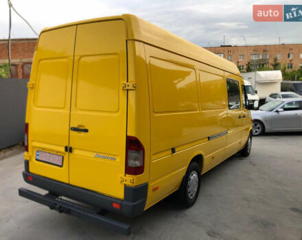 Желтый Мерседес Sprinter, объемом двигателя 2.2 л и пробегом 335 тыс. км за 12300 $, фото 7 на Automoto.ua