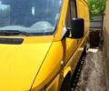 Желтый Мерседес Sprinter, объемом двигателя 2.1 л и пробегом 200 тыс. км за 7800 $, фото 1 на Automoto.ua