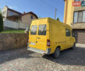Желтый Мерседес Sprinter, объемом двигателя 2.1 л и пробегом 445 тыс. км за 9000 $, фото 3 на Automoto.ua