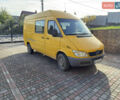 Желтый Мерседес Sprinter, объемом двигателя 2.1 л и пробегом 445 тыс. км за 7500 $, фото 1 на Automoto.ua