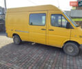 Желтый Мерседес Sprinter, объемом двигателя 2.1 л и пробегом 445 тыс. км за 9000 $, фото 2 на Automoto.ua
