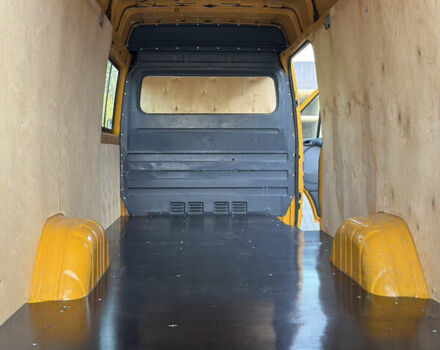 Желтый Мерседес Sprinter, объемом двигателя 2.7 л и пробегом 400 тыс. км за 18200 $, фото 75 на Automoto.ua