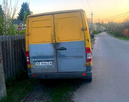 Желтый Мерседес Sprinter, объемом двигателя 2.2 л и пробегом 300 тыс. км за 6500 $, фото 1 на Automoto.ua