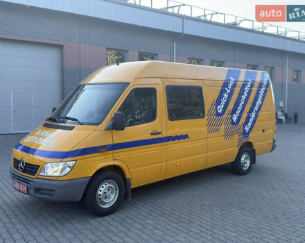 Желтый Мерседес Sprinter, объемом двигателя 2.7 л и пробегом 400 тыс. км за 18200 $, фото 22 на Automoto.ua