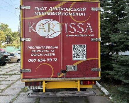 Желтый Мерседес Sprinter, объемом двигателя 2.5 л и пробегом 836 тыс. км за 9000 $, фото 3 на Automoto.ua