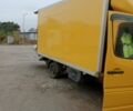 Желтый Мерседес Sprinter, объемом двигателя 2.69 л и пробегом 397 тыс. км за 13500 $, фото 1 на Automoto.ua