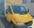 Желтый Мерседес Sprinter, объемом двигателя 2.15 л и пробегом 400 тыс. км за 7000 $, фото 1 на Automoto.ua