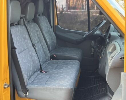 Мерседес Sprinter 2006 у Рівному на Automoto.ua Жовтий Мерседес Sprinter, об'ємом двигуна 2.1 л та пробігом 377 тис. км за 11350 $, фото 10 на Automoto.ua