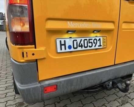 Желтый Мерседес Sprinter, объемом двигателя 2.1 л и пробегом 350 тыс. км за 11100 $, фото 21 на Automoto.ua