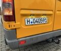 Желтый Мерседес Sprinter, объемом двигателя 2.1 л и пробегом 350 тыс. км за 11100 $, фото 21 на Automoto.ua