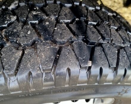 Желтый Мерседес Sprinter, объемом двигателя 3 л и пробегом 340 тыс. км за 11000 $, фото 6 на Automoto.ua