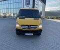 Желтый Мерседес Sprinter, объемом двигателя 2.1 л и пробегом 313 тыс. км за 11950 $, фото 1 на Automoto.ua