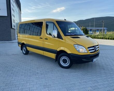 Желтый Мерседес Sprinter, объемом двигателя 2.1 л и пробегом 313 тыс. км за 11950 $, фото 5 на Automoto.ua