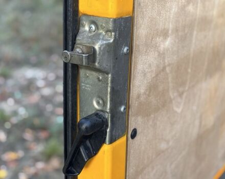 Мерседес Sprinter 2006 у Рівному на Automoto.ua Жовтий Мерседес Sprinter, об'ємом двигуна 2.1 л та пробігом 377 тис. км за 11350 $, фото 15 на Automoto.ua