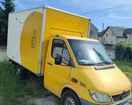 Желтый Мерседес Sprinter, объемом двигателя 2.2 л и пробегом 391 тыс. км за 10500 $, фото 3 на Automoto.ua
