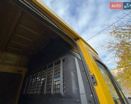 Мерседес Sprinter 2006 в Шепетовке на Automoto.ua Желтый Мерседес Sprinter, объемом двигателя 2.1 л и пробегом 636 тыс. км за 10500 $, фото 11 на Automoto.ua