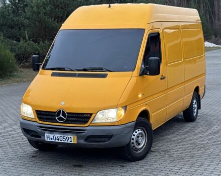 Желтый Мерседес Sprinter, объемом двигателя 2.1 л и пробегом 350 тыс. км за 11100 $, фото 12 на Automoto.ua