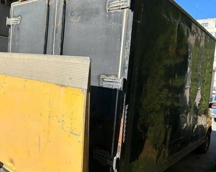 Желтый Мерседес Sprinter, объемом двигателя 2.15 л и пробегом 400 тыс. км за 7000 $, фото 4 на Automoto.ua