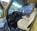 Желтый Мерседес Sprinter, объемом двигателя 3 л и пробегом 400 тыс. км за 13200 $, фото 3 на Automoto.ua