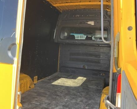 Желтый Мерседес Sprinter, объемом двигателя 2.1 л и пробегом 600 тыс. км за 10000 $, фото 4 на Automoto.ua