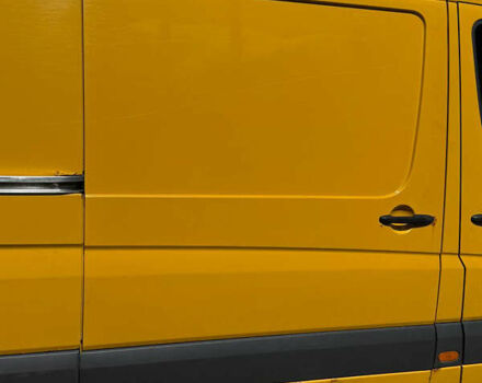 Желтый Мерседес Sprinter, объемом двигателя 2.15 л и пробегом 940 тыс. км за 10000 $, фото 10 на Automoto.ua