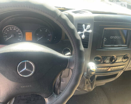 Желтый Мерседес Sprinter, объемом двигателя 2.15 л и пробегом 940 тыс. км за 10000 $, фото 5 на Automoto.ua