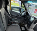 Желтый Мерседес Sprinter, объемом двигателя 2.2 л и пробегом 350 тыс. км за 12200 $, фото 7 на Automoto.ua