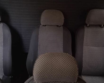 Желтый Мерседес Sprinter, объемом двигателя 2 л и пробегом 250 тыс. км за 13500 $, фото 3 на Automoto.ua