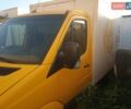 Желтый Мерседес Sprinter, объемом двигателя 2.14 л и пробегом 375 тыс. км за 12805 $, фото 1 на Automoto.ua