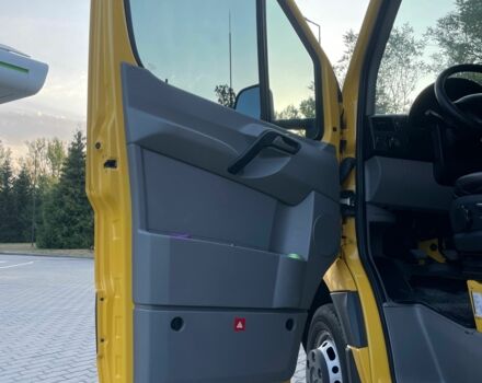Желтый Мерседес Sprinter, объемом двигателя 2.1 л и пробегом 245 тыс. км за 19900 $, фото 23 на Automoto.ua