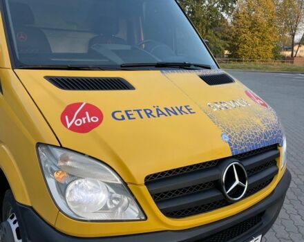 Желтый Мерседес Sprinter, объемом двигателя 2.1 л и пробегом 245 тыс. км за 19900 $, фото 19 на Automoto.ua