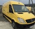 Желтый Мерседес Sprinter, объемом двигателя 2 л и пробегом 700 тыс. км за 11000 $, фото 1 на Automoto.ua