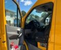 Желтый Мерседес Sprinter, объемом двигателя 2.14 л и пробегом 329 тыс. км за 15000 $, фото 17 на Automoto.ua