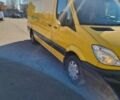 Жовтий Мерседес Sprinter, об'ємом двигуна 2.1 л та пробігом 230 тис. км за 13500 $, фото 1 на Automoto.ua