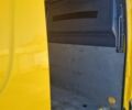 Жовтий Мерседес Sprinter, об'ємом двигуна 2.1 л та пробігом 230 тис. км за 13500 $, фото 10 на Automoto.ua