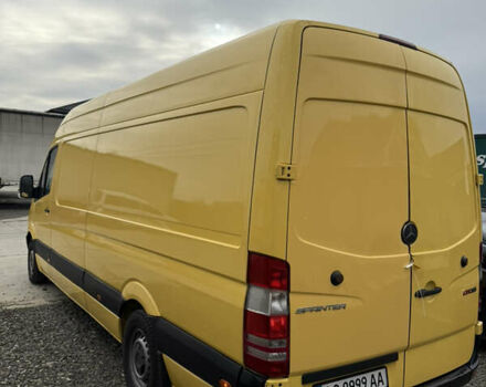 Желтый Мерседес Sprinter, объемом двигателя 2 л и пробегом 700 тыс. км за 11000 $, фото 4 на Automoto.ua