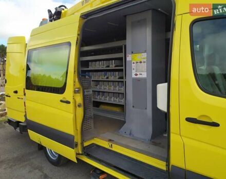 Желтый Мерседес Sprinter, объемом двигателя 0 л и пробегом 207 тыс. км за 29700 $, фото 37 на Automoto.ua