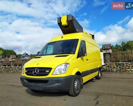 Желтый Мерседес Sprinter, объемом двигателя 0 л и пробегом 207 тыс. км за 29700 $, фото 2 на Automoto.ua