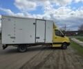 Желтый Мерседес Sprinter, объемом двигателя 2.1 л и пробегом 270 тыс. км за 12900 $, фото 1 на Automoto.ua