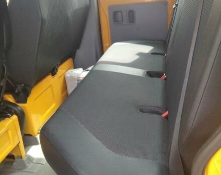 Желтый Мерседес Sprinter, объемом двигателя 0 л и пробегом 195 тыс. км за 18900 $, фото 17 на Automoto.ua