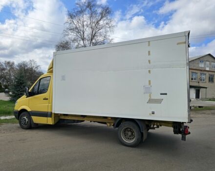 Желтый Мерседес Sprinter, объемом двигателя 2.1 л и пробегом 270 тыс. км за 12900 $, фото 2 на Automoto.ua