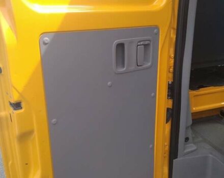 Желтый Мерседес Sprinter, объемом двигателя 0 л и пробегом 195 тыс. км за 18900 $, фото 18 на Automoto.ua