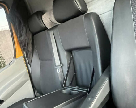 Жовтий Мерседес Sprinter, об'ємом двигуна 3 л та пробігом 310 тис. км за 21000 $, фото 12 на Automoto.ua